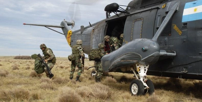 Αργεντινή: Ξανά ρόλο στις Ένοπλες Δυνάμεις για την εσωτερική ασφάλεια…